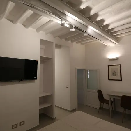 Nel Cuore Del Centro Storico In Piazzetta W Ac 公寓 *